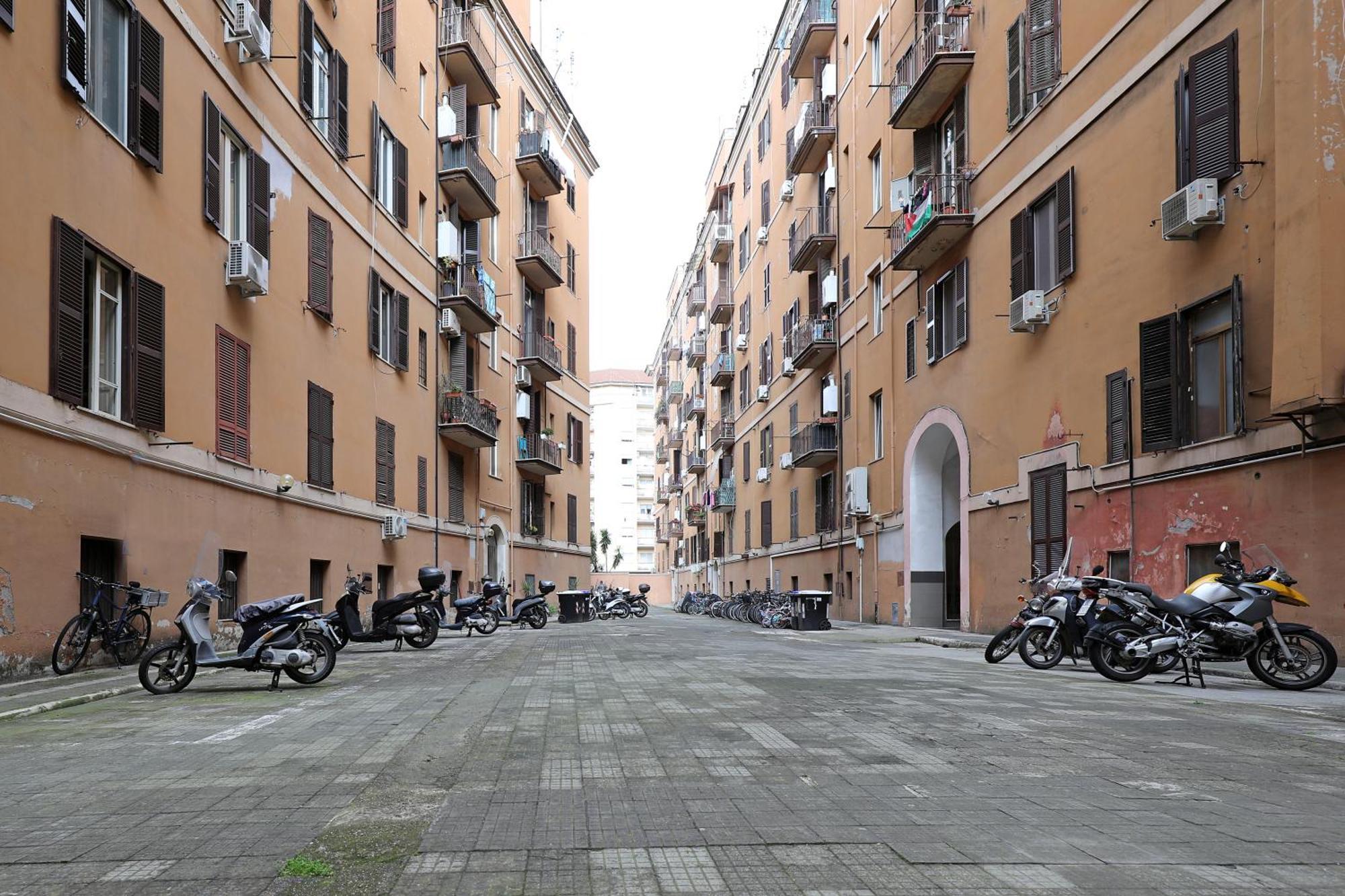 San Lorenzo Bridge House Rome